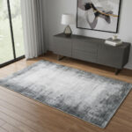 4' X 6' Gray And White Abstract Distressed Area Rug With Fringe